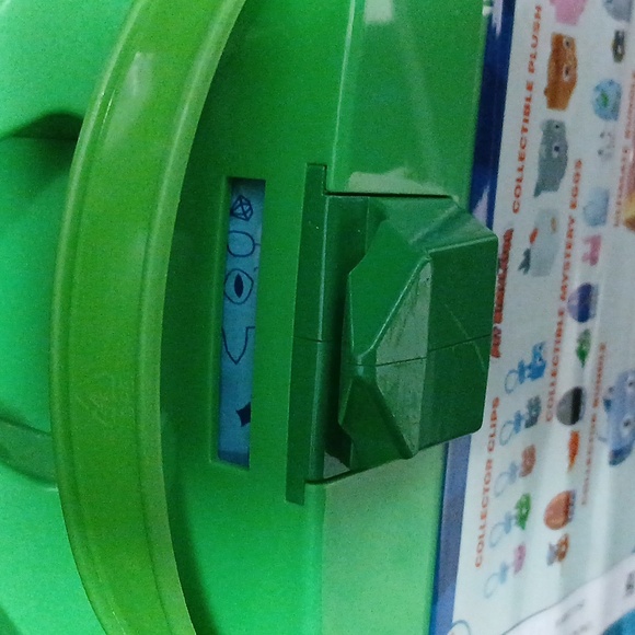 Rare Pet Simulator - Collector Dragon Bundle Walmart Exclusive Series 1. - Picture 3 of 5